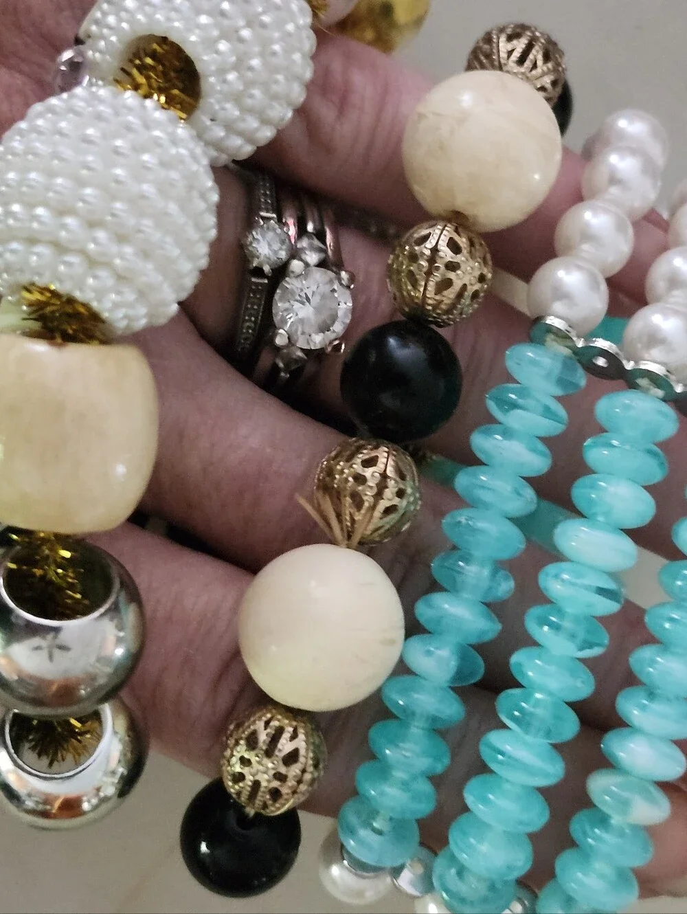 Set Of 4 Assorted Beaded Bracelets-fun Styles & Colors!